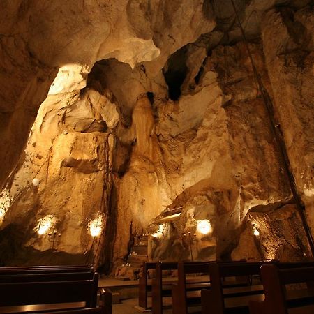 Hotel Capricorn Caves Rockhampton Exteriér fotografie