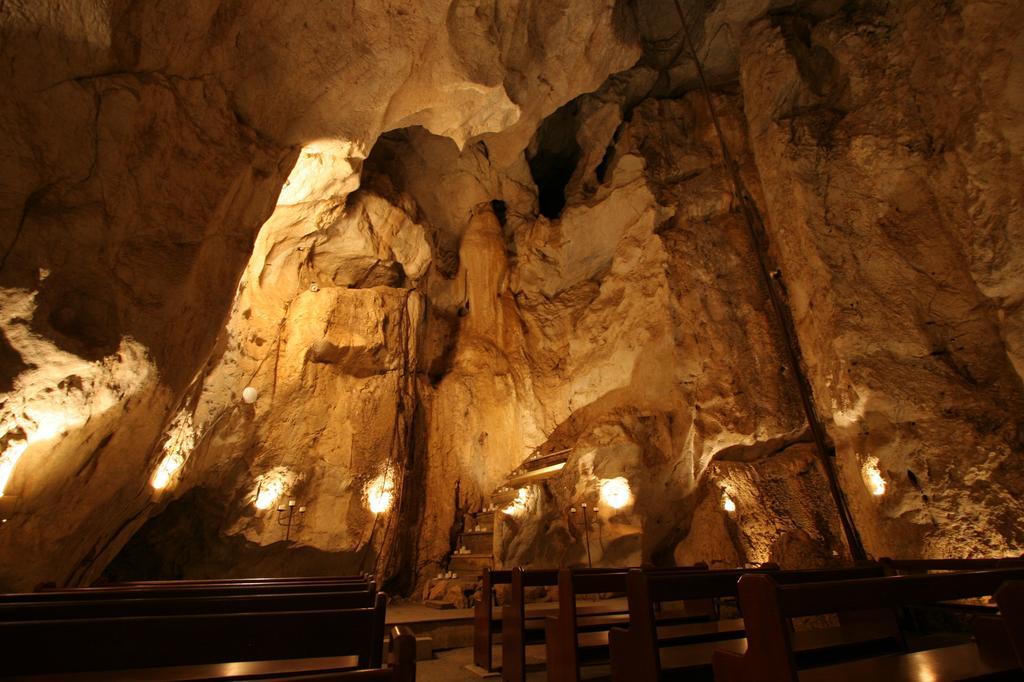 Hotel Capricorn Caves Rockhampton Exteriér fotografie